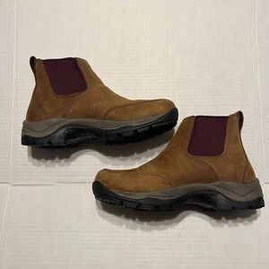 Duluth Trading Co Leather Chelsea Boots EUC Women’s 8